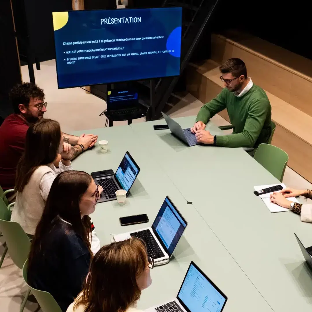 WeForge Gare-Black Star Réunion vue etage